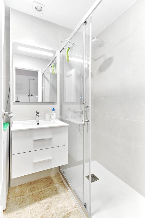 Cozy Apartment Near Playa Del Cura In Torrevieja Exterior foto
