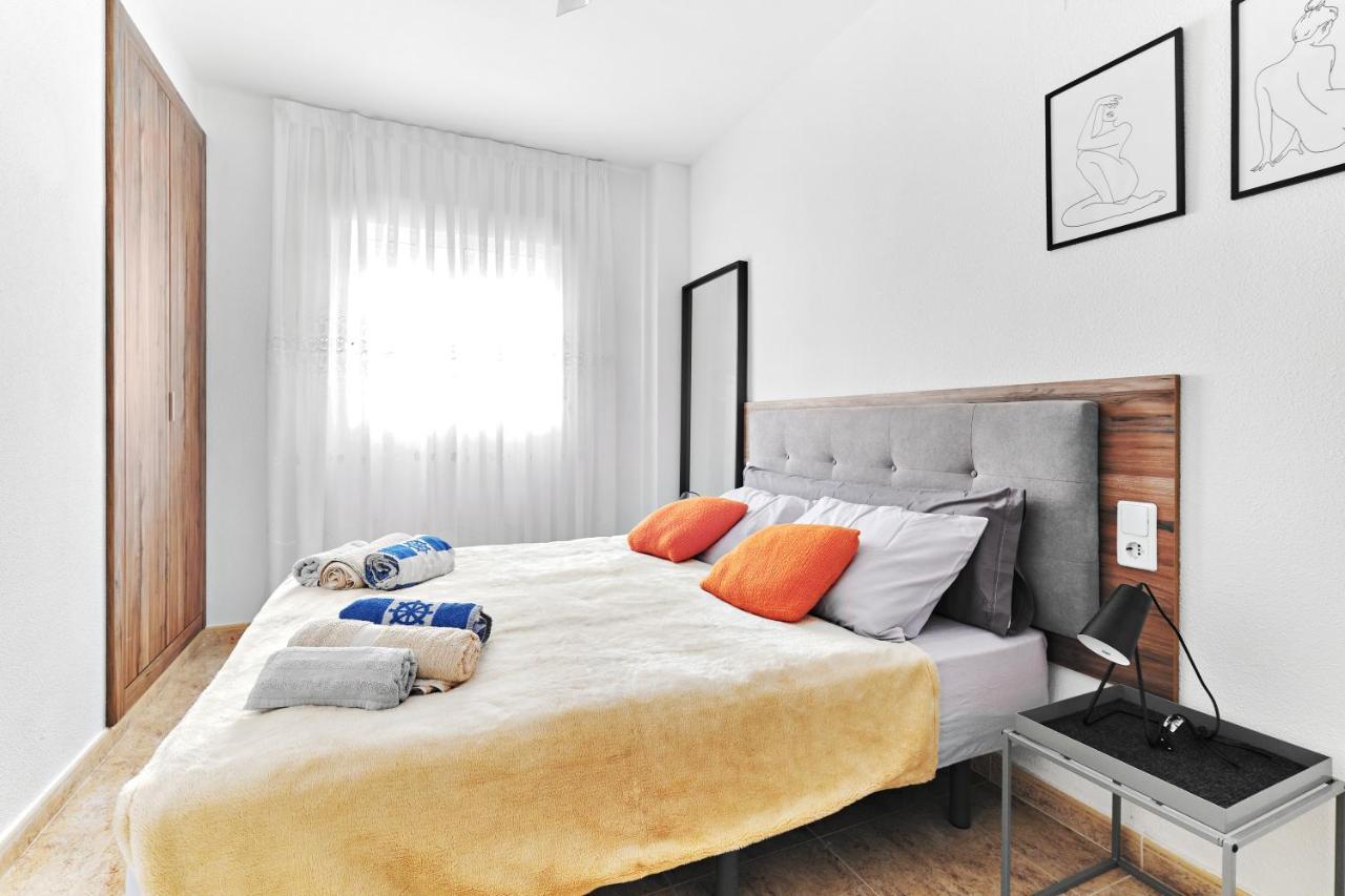 Cozy Apartment Near Playa Del Cura In Torrevieja Exterior foto